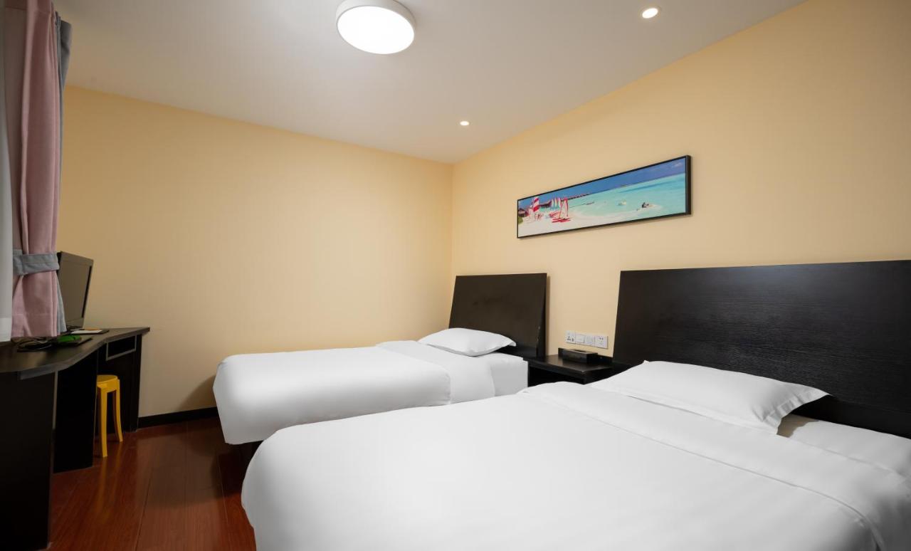 Spring Time Hostel--Nearby Tiananmen Square & Forbidden City & Wangfujing Street & Line 5,6 Subway Nearby,Free Wifi Beijing Exterior photo