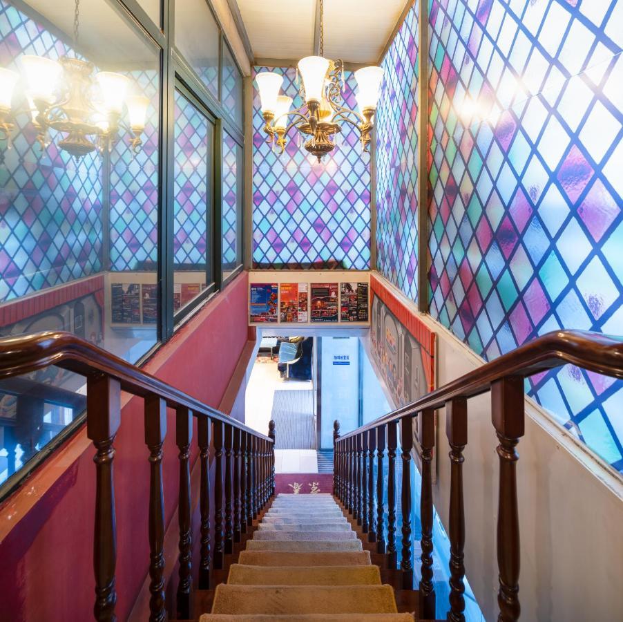 Spring Time Hostel--Nearby Tiananmen Square & Forbidden City & Wangfujing Street & Line 5,6 Subway Nearby,Free Wifi Beijing Exterior photo
